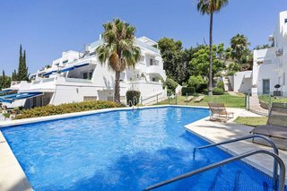Piso en venta en Nueva Andalucía centro en Marbella