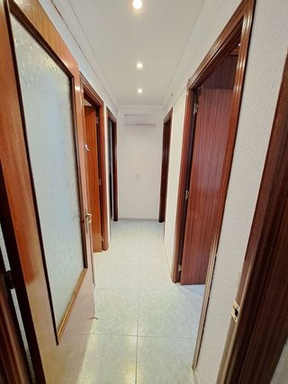 Piso en venta en Reyes en Parla