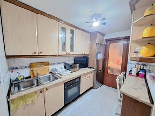 Piso en venta en Reyes en Parla