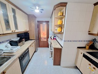 Piso en venta en Reyes en Parla
