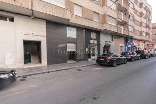 Local comercial en venta en Zona Llombai en Burriana