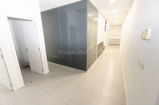 Local comercial en venta en Zona Llombai en Burriana
