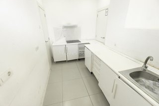 Local comercial en venta en Zona Llombai en Burriana