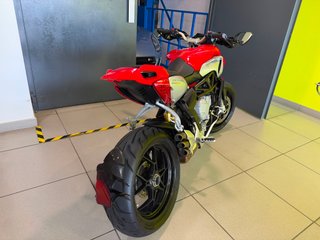 MV AGUSTA RIVALE 2014