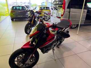 MV AGUSTA RIVALE 2014
