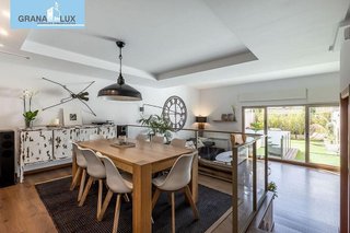 Casa pareada en venta en Bola de Oro - Serrallo en Granada