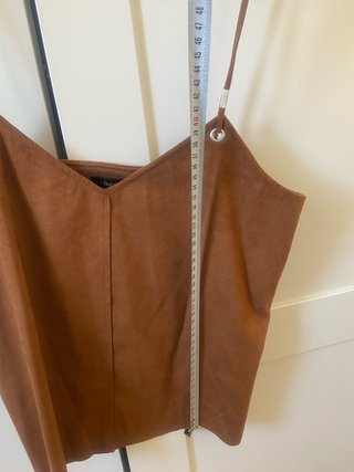 Top Bershka marrón tirantes