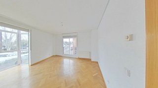 Piso en venta en Campamento en Madrid