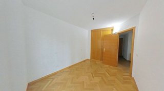 Piso en venta en Campamento en Madrid