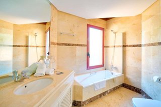 Dúplex en alquiler en Nueva Andalucía centro en Marbella