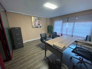 Oficina en venta en Centro en Cáceres