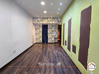 Local comercial en venta en Adelfas en Madrid