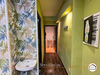 Local comercial en venta en Adelfas en Madrid