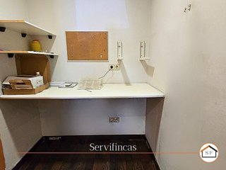 Local comercial en venta en Adelfas en Madrid