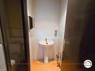 Local comercial en venta en Adelfas en Madrid