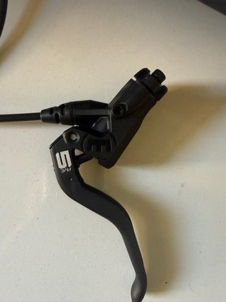 Maneta Magura MT5