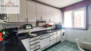 Piso en venta en Centro - Desierto - Arrontegi en Barakaldo