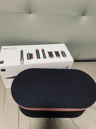 Dyson    Airwrap      complete      long