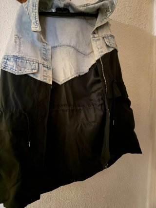 Chaqueta vaquera y negra