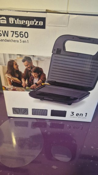 Sandwichera Orbegozo SW 7560 3 en 1