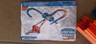 Hot Wheels Track Builder Caja Naranja y Azul