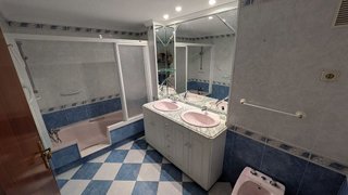 Piso en venta en Puerta Blanca en Málaga