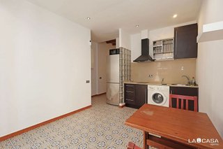 Piso en venta en El Raval en Barcelona