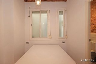 Piso en venta en El Raval en Barcelona