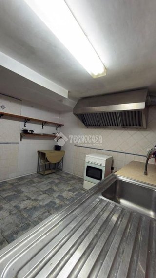 Local comercial en venta en Paus - Poligono San Blas en Alicante