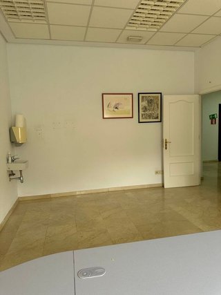 Oficina en venta en La Calzada en Sevilla