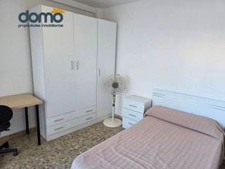 Piso en alquiler en San Luis en Almería