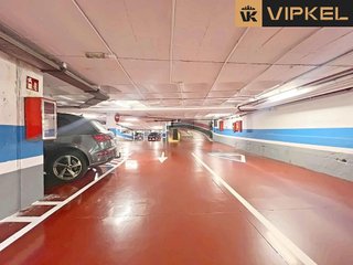 Garaje en venta en Ensanche en Coruña (A)