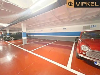 Garaje en venta en Ensanche en Coruña (A)