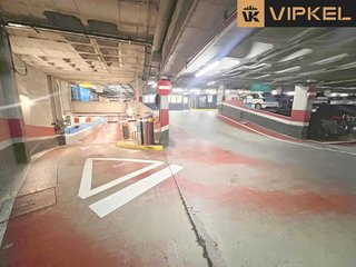 Garaje en venta en Ensanche en Coruña (A)