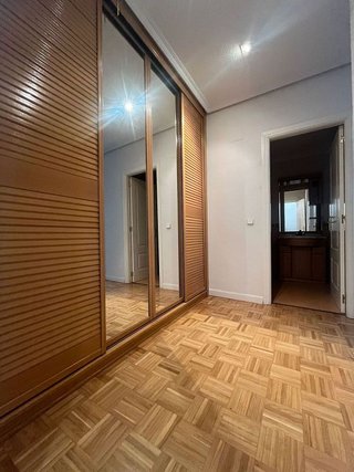 Piso en alquiler en Reyes en Parla