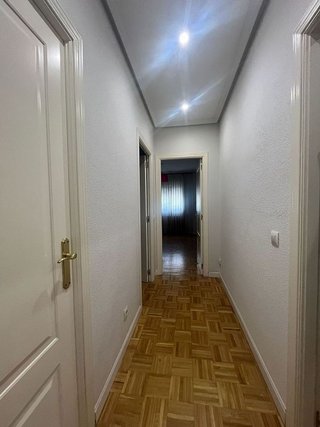Piso en alquiler en Reyes en Parla