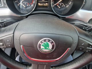 Skoda Superb 2011