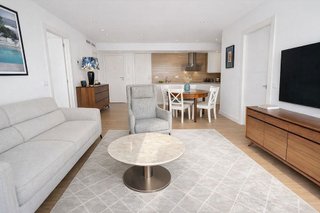 Piso en venta en Playa de la Fontanilla en Marbella