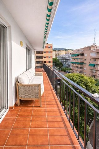 Piso en venta en Playa de la Fontanilla en Marbella