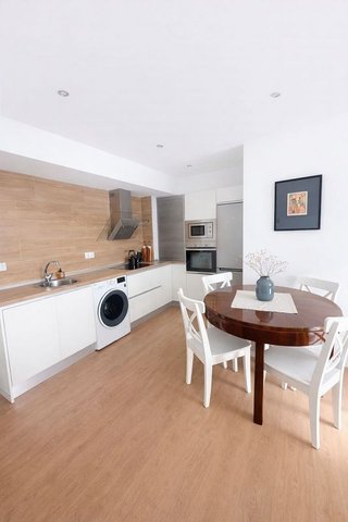 Piso en venta en Playa de la Fontanilla en Marbella