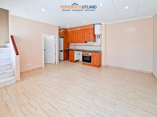 Casa adosada en venta en Formentera del Segura