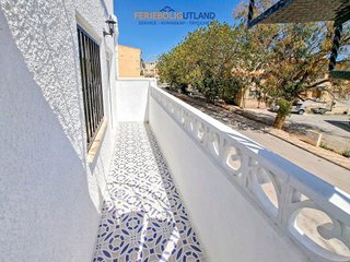 Casa adosada en venta en Formentera del Segura