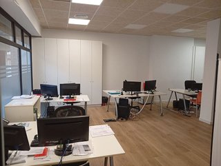 Local comercial en alquiler en La Llum en Valencia