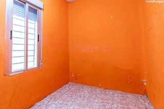 Local comercial en venta en Bellas Vistas en Madrid