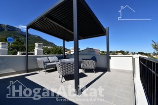 Ático en venta en El Montgó en Dénia