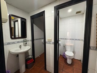 Local comercial en venta en Moscardó en Madrid
