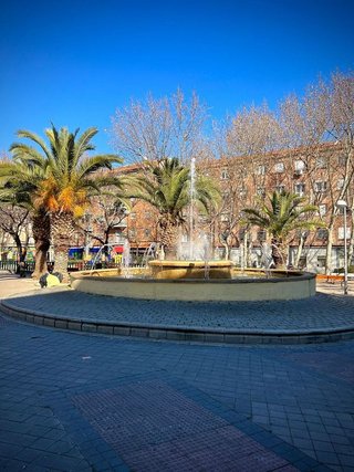 Local comercial en venta en Moscardó en Madrid