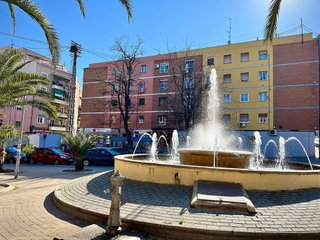 Local comercial en venta en Moscardó en Madrid