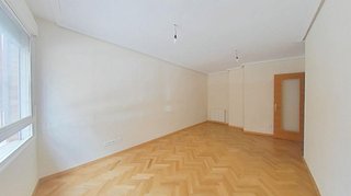 Piso en venta en Campamento en Madrid