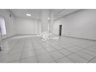Local comercial en venta en Pueblo Nuevo en Madrid
